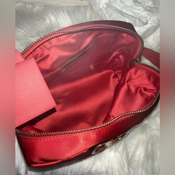 Valentino Garavani Large Womens cosmetic bag Satin NWT - Picture 5 of 7